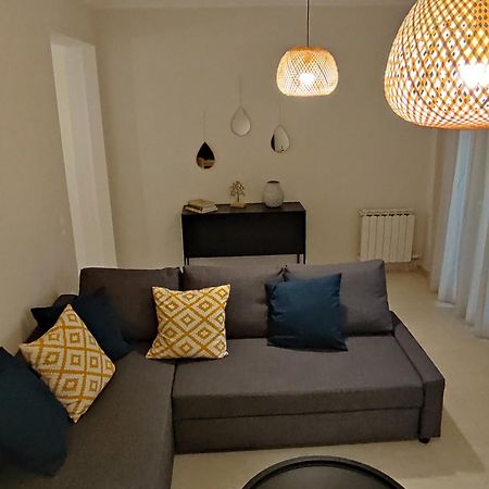 Angelique'S Cozy Apartment Alepou Eksteriør bilde
